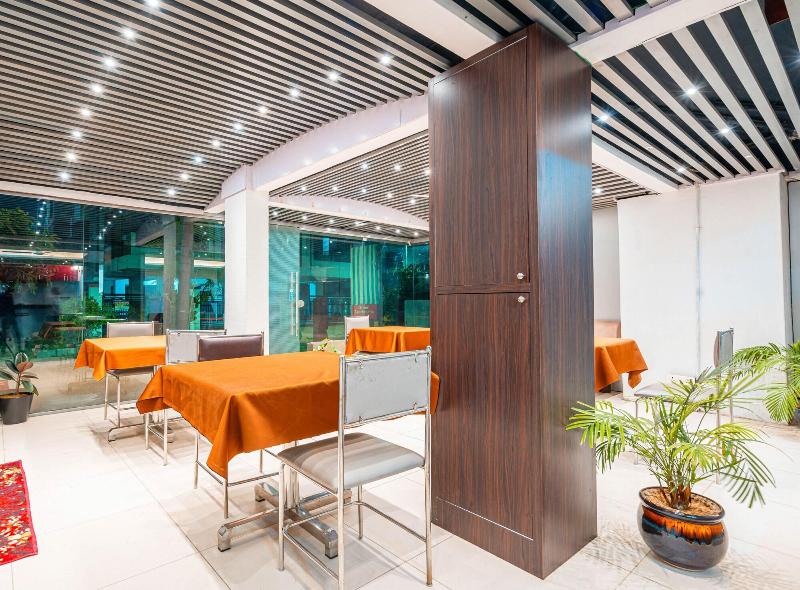 Treebo Silver Apartment image