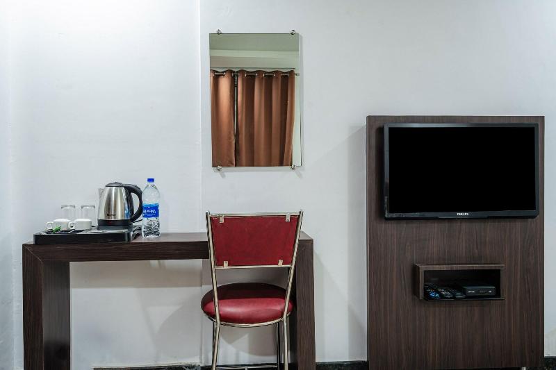 Treebo Silver Apartment image