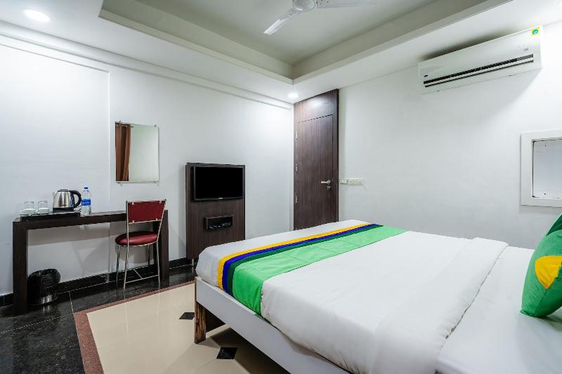 Treebo Silver Apartment image