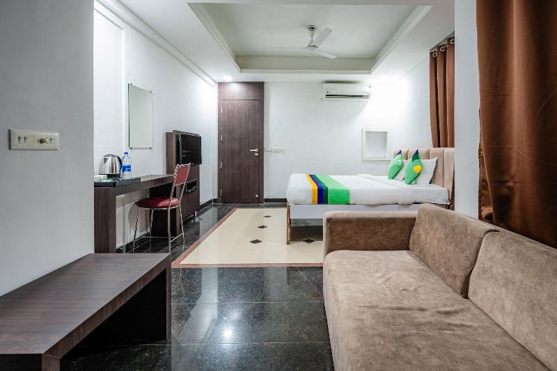 Treebo Silver Apartment image