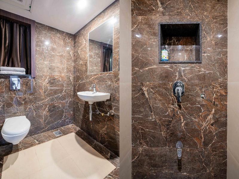 Treebo Silver Apartment image