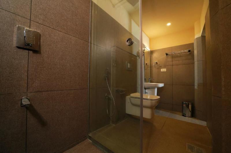 SUITE EXECUTIVE
