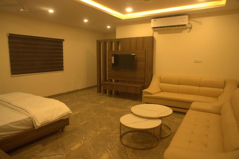 Hotel Sagar Inn — exterior view