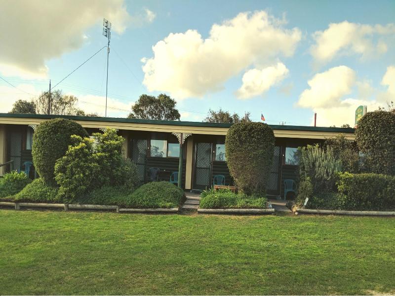 Pinehaven Motel