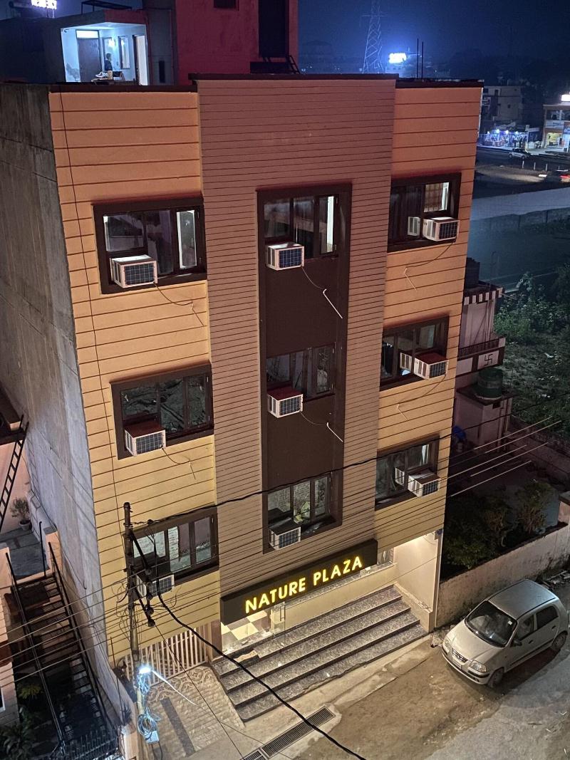 Hotel Nature Plaza image