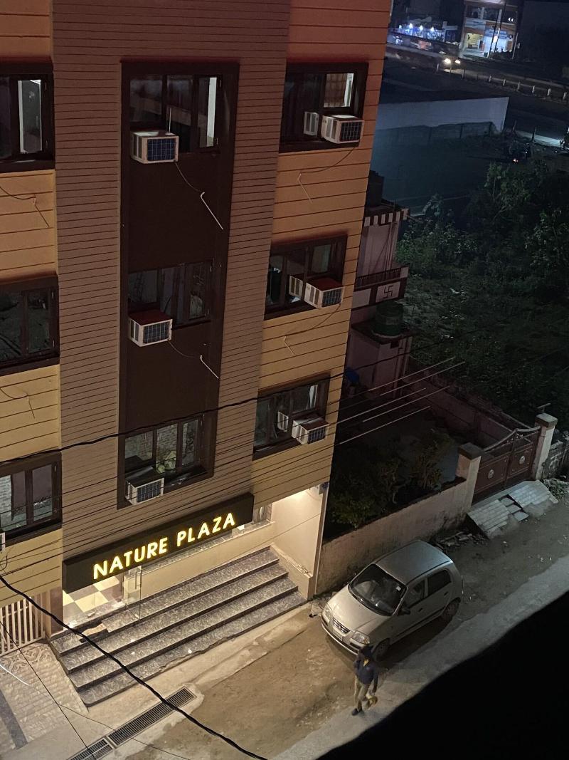 Hotel Nature Plaza image