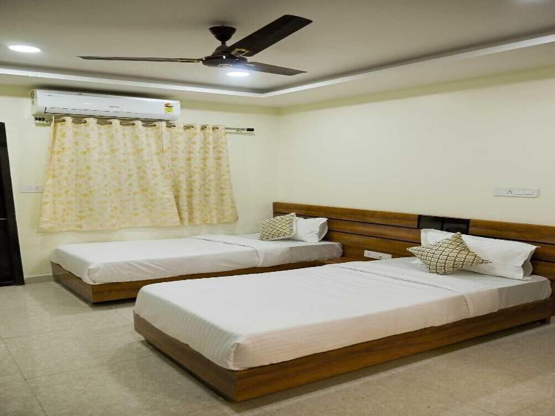 Hotel Golden Bliss image