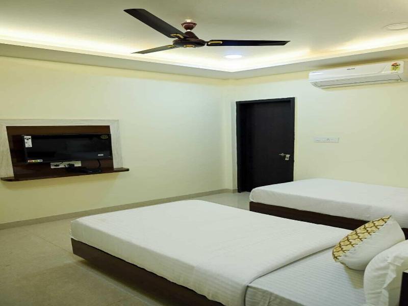 Hotel Golden Bliss image