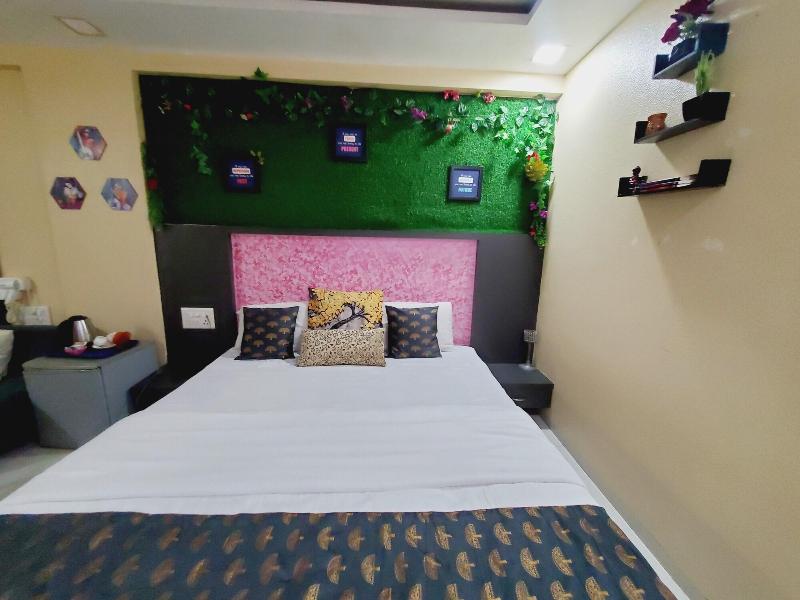 Hotel Mari Aai Residency image