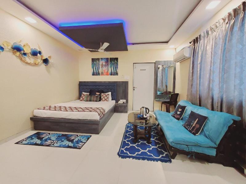 Hotel Mari Aai Residency image