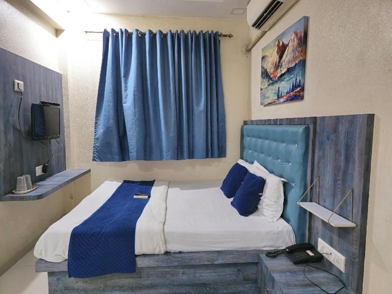 Hotel Mari Aai Residency image