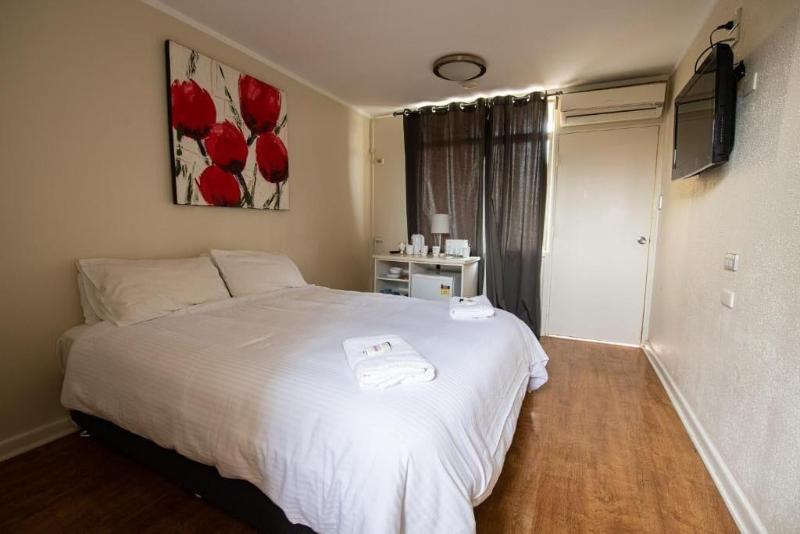 Blacktown Tavern image