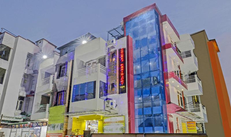 Itsy Hotels Ransu Residency image