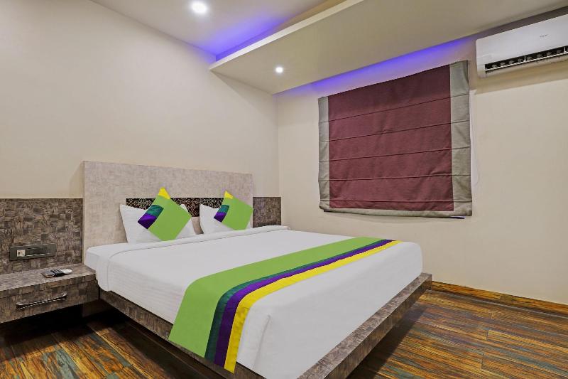 Itsy Hotels Ransu Residency image