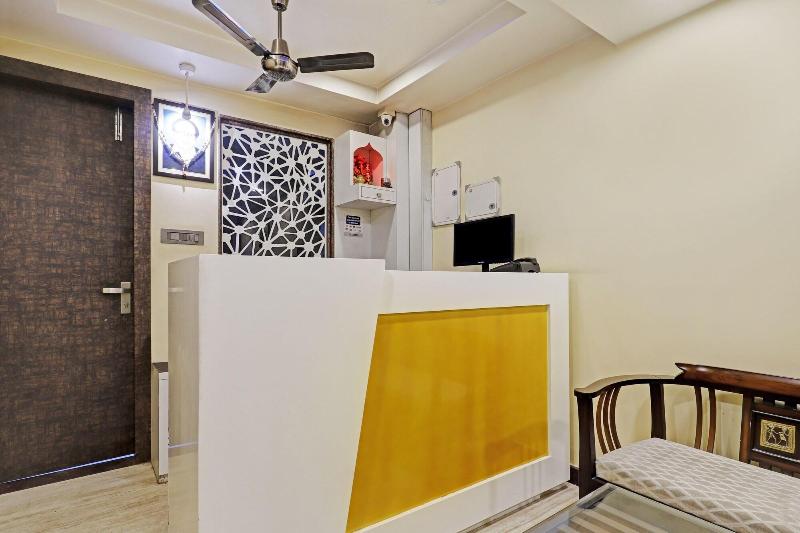 Itsy Hotels Ransu Residency image
