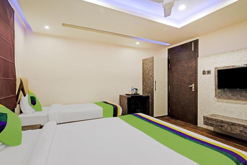 Itsy Hotels Ransu Residency image
