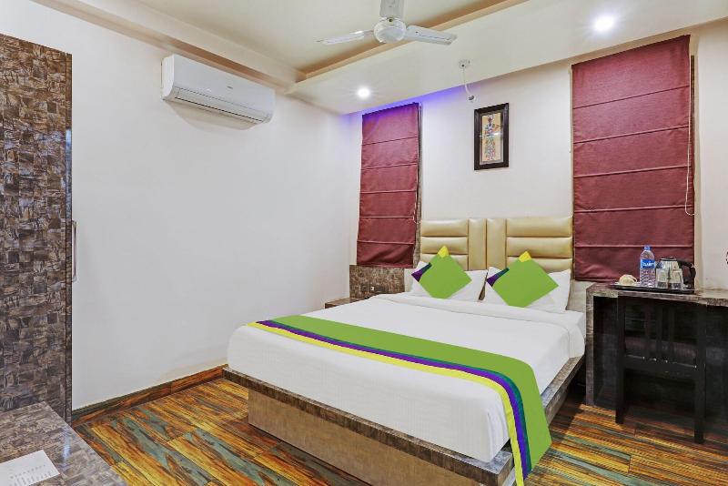 Itsy Hotels Ransu Residency image