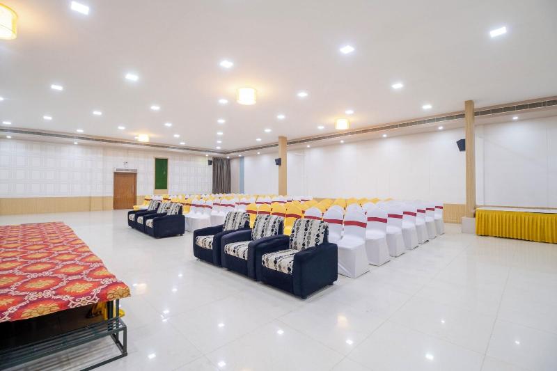 Hotel Seasons Inn