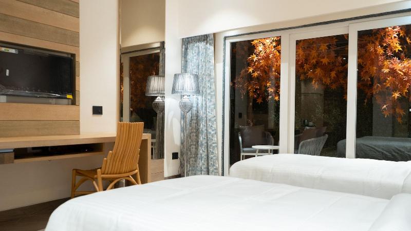 Hotel Clarks Inn Suites Kangra image
