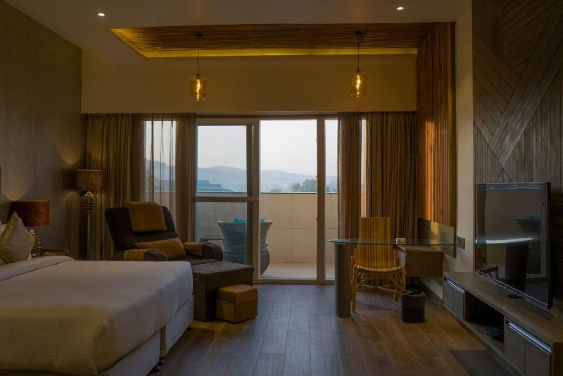 Hotel Clarks Inn Suites Kangra image