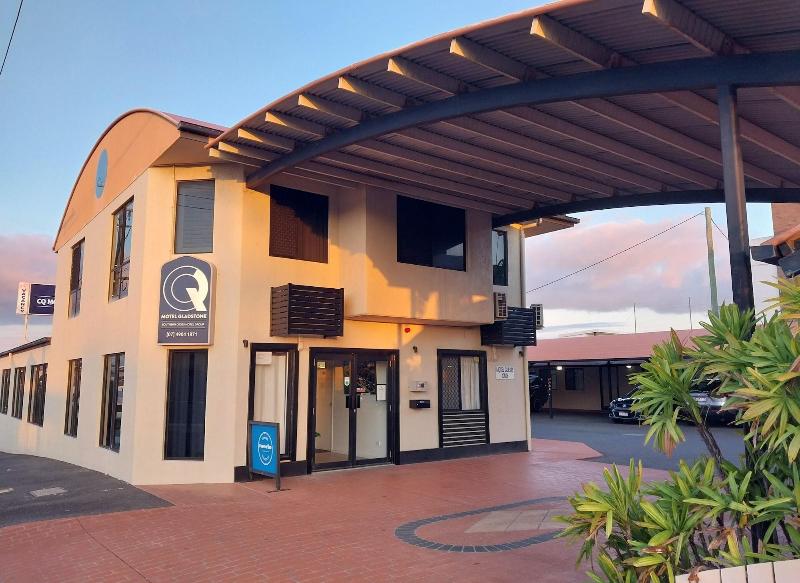 Cq Motel Gladstone image