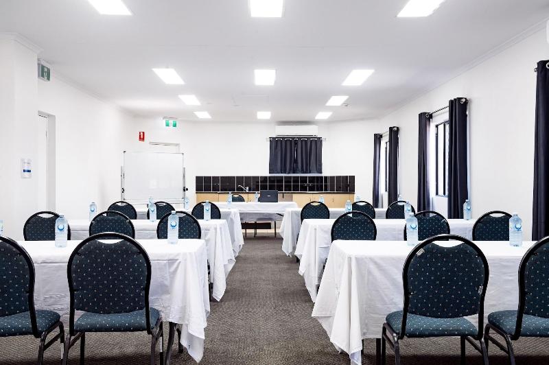 Cq Motel Gladstone image