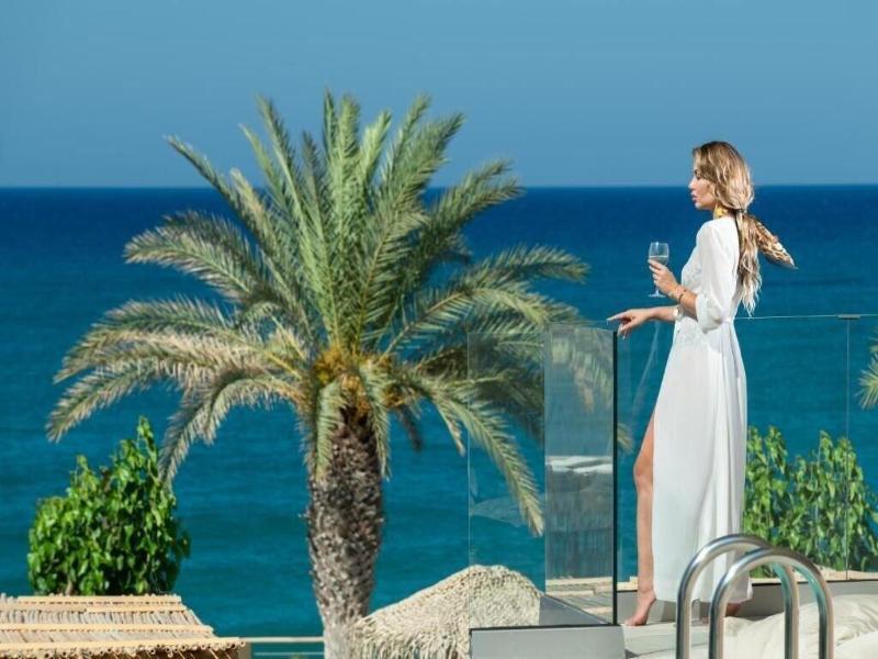 Golden Bee Lifestyle Hotel image