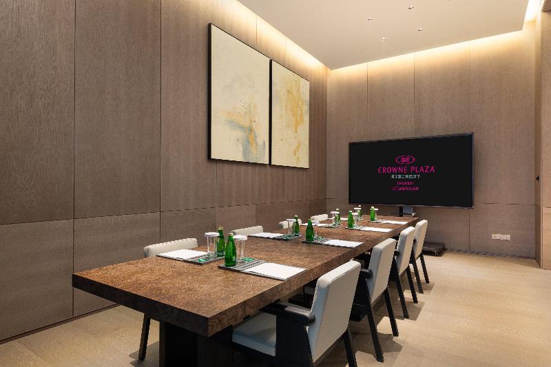 Crowne Plaza Jingmen image
