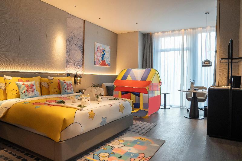 Crowne Plaza Jingmen image