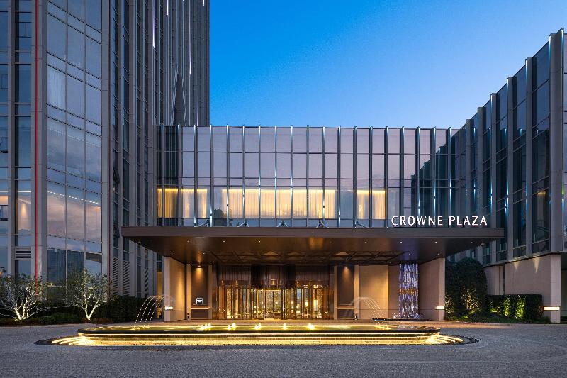 Crowne Plaza Jingmen image