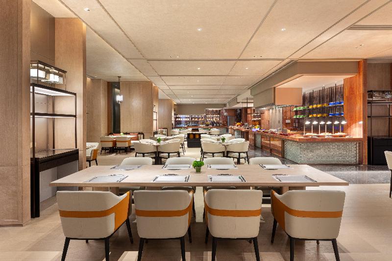 Crowne Plaza Jingmen image