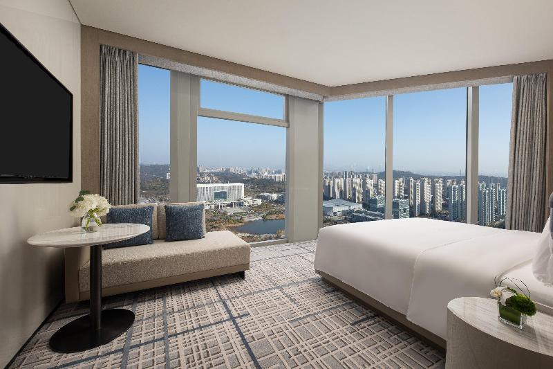 Crowne Plaza Jingmen image