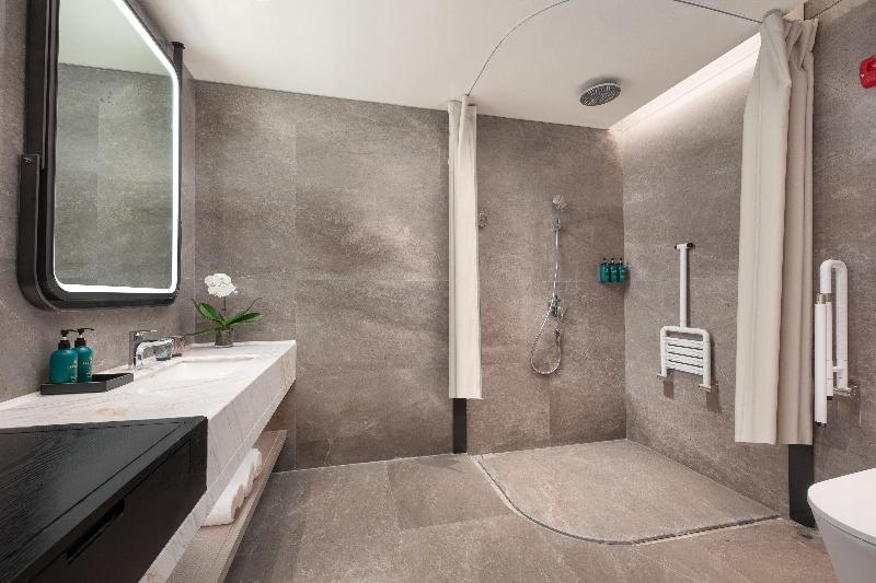 Crowne Plaza Jingmen image