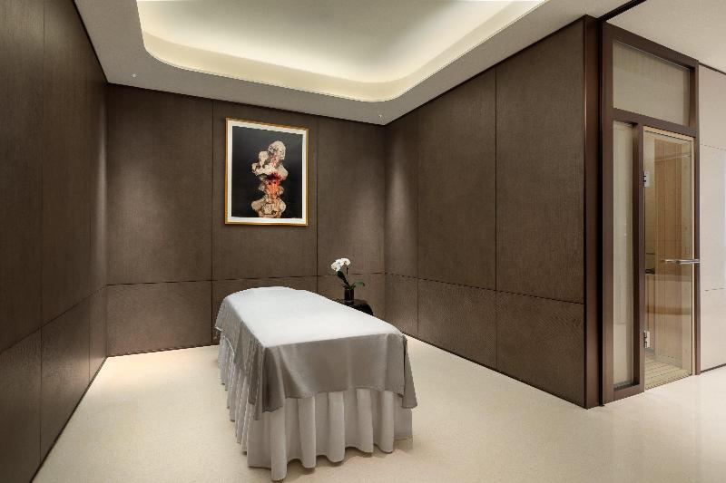 Crowne Plaza Jingmen image