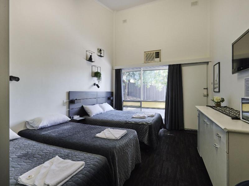 Blue Gums Hotel image
