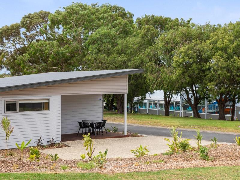 Blue Lake Holiday Park — general view