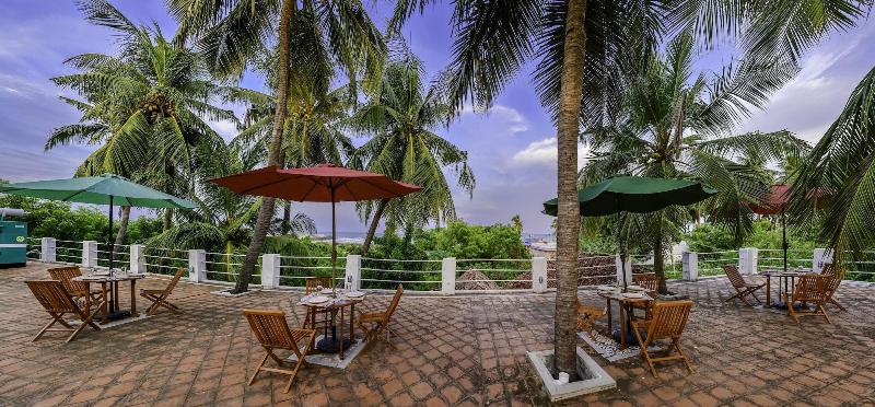 Neemrana's Coconut Alley image