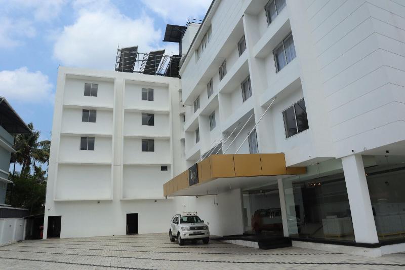 Hotel Seven Lights image