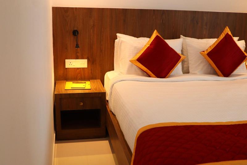 Hotel Seven Lights image