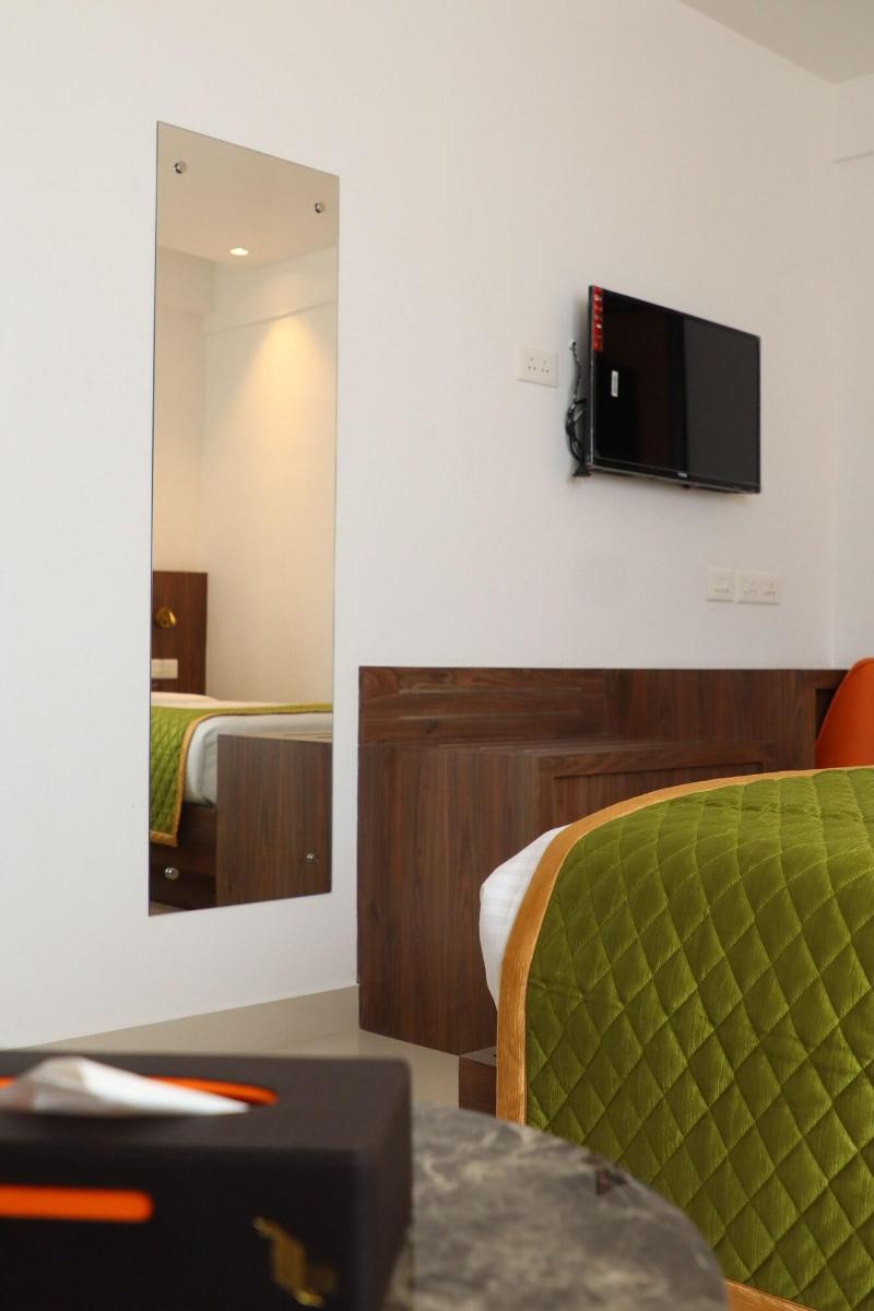 Hotel Seven Lights image