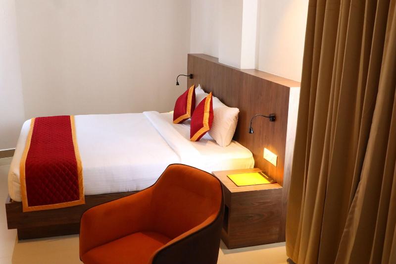 Hotel Seven Lights image