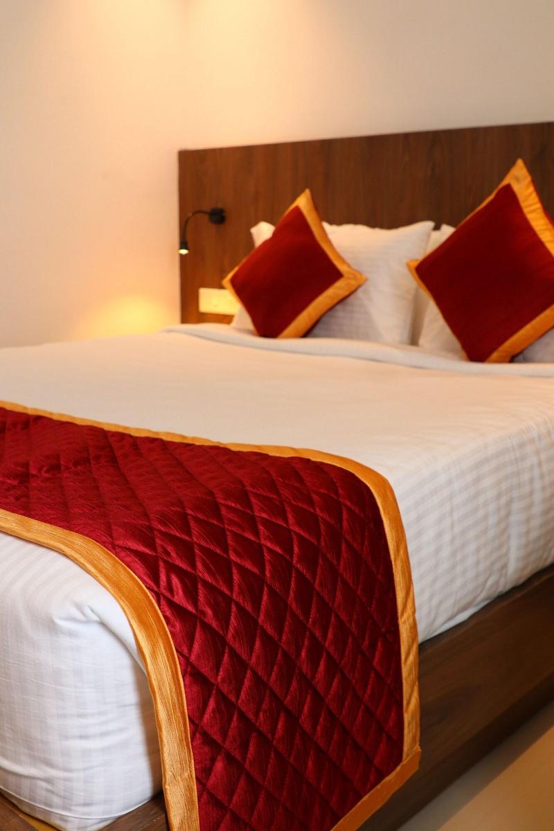 Hotel Seven Lights image