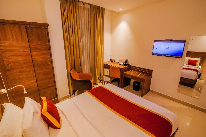 Hotel Seven Lights image