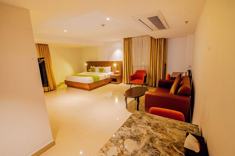 Hotel Seven Lights image