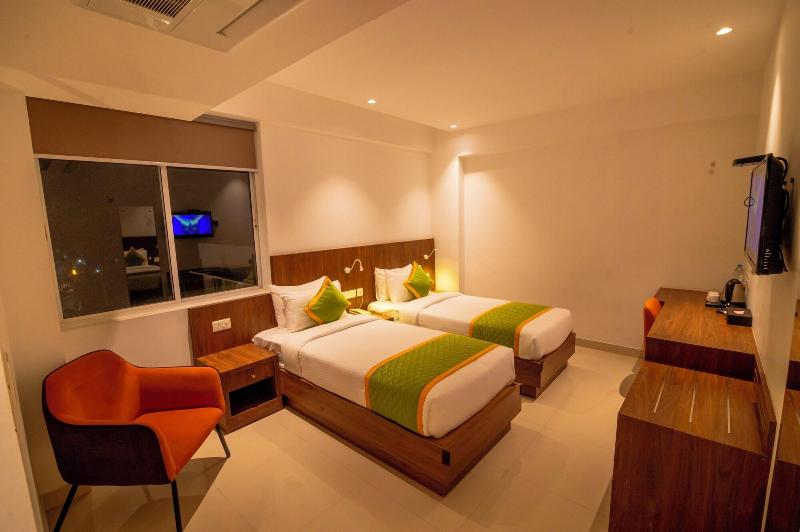 Hotel Seven Lights image