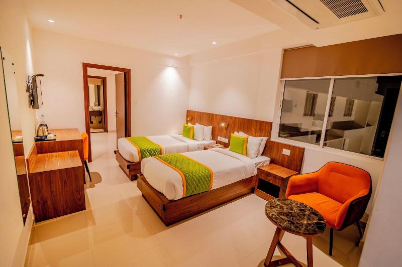 Hotel Seven Lights image
