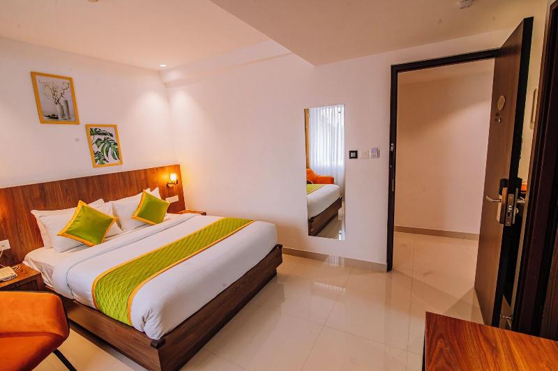 Hotel Seven Lights image