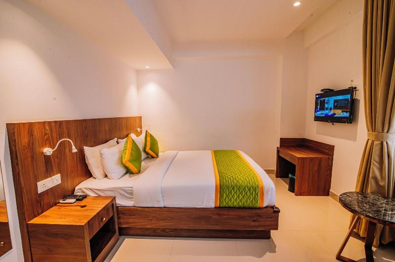 Hotel Seven Lights image