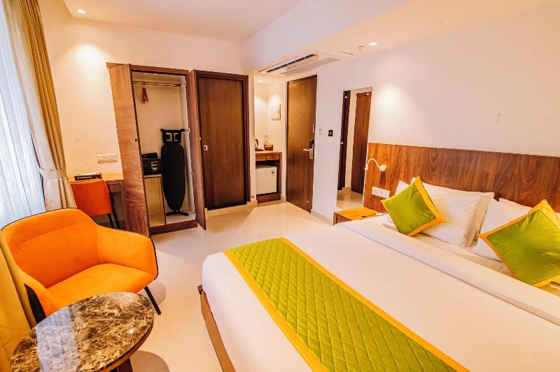 Hotel Seven Lights image