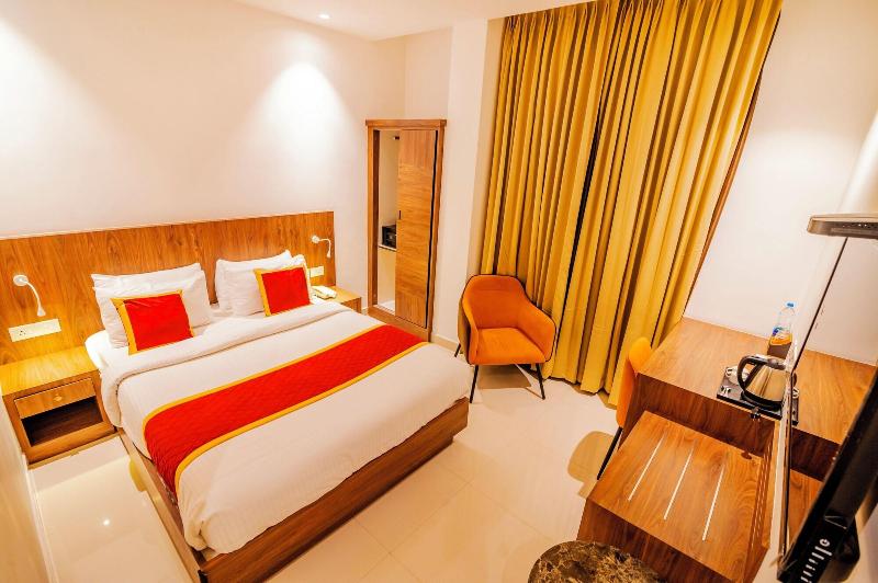 Hotel Seven Lights image